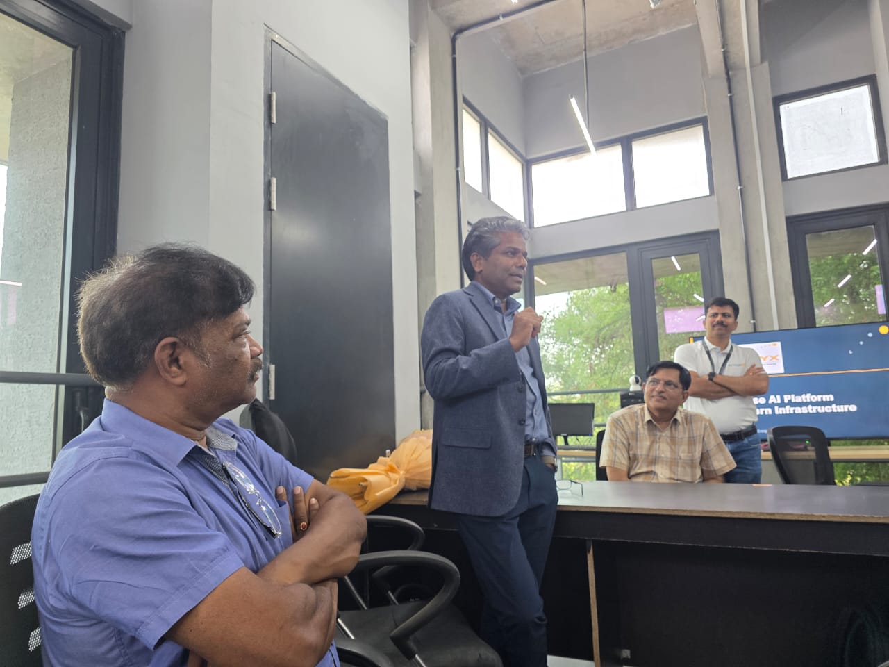 Bala Mageswaran addressing the ACTORYX team